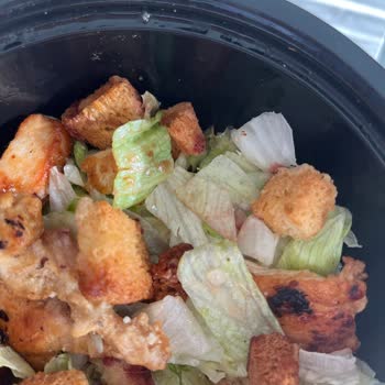 Tavuk Dünyası İzmir Buca Şubesi Hakkında