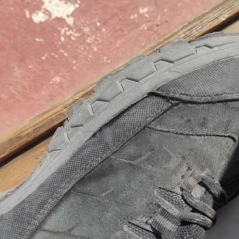 Hammer Jack Ayakkabı 3 Ayda Yırtıldı