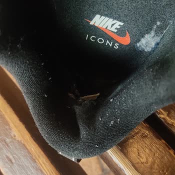 Nike Ayakkabı Tabanı Patlaması Sorunu