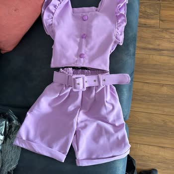 Zeyno.fashion Farklı Urunu İade Almıyor. Değişim İçin Kargo Ücreti İstiyor.