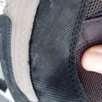 Kısa Sürede Yanları Açılan Skechers Ayakkabı Değiştirilmedi.