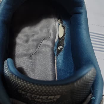 Skechers Marka Ayakkabı Yırtılma İade Sorunu