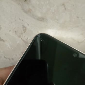 Reeder Telefondan Memnun Değilim