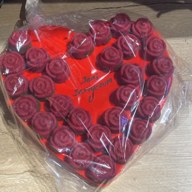 Çiçek Sepeti Gıda Koşullarına Aykırı Hareket Ediyor