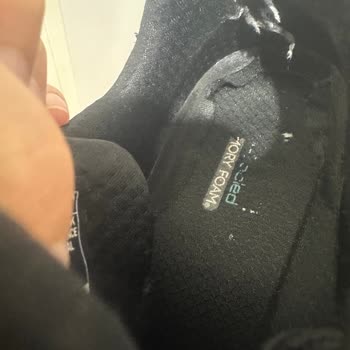 Skechers Ayakkabı 2 Ayda Yırtıldı