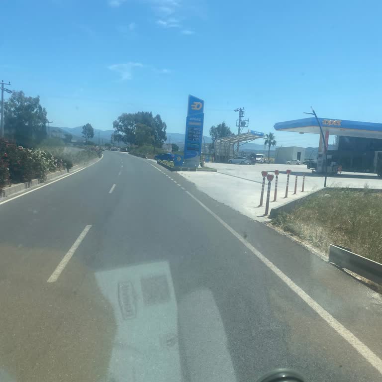 Opet İstasyon Çalışanları Ve Müşteri Hizmetleri