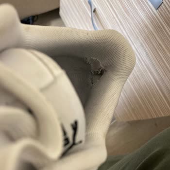 Puma Ayakkabının Hemen Tahrişi