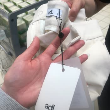 Adil Işık Group Hatalı Ürün Ve 1 Günlük Gecikme Nedeniyle Mağduriyet