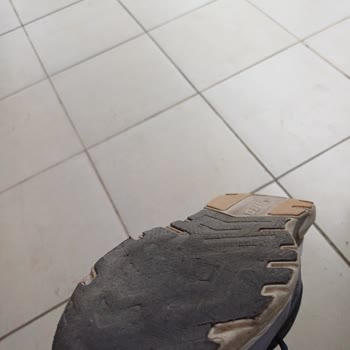 FLO Ayakkabı FLO Fabrika Hatası