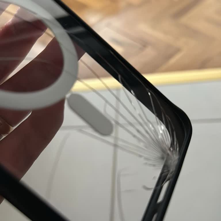 Panzerglass Ürünleri Ve Gürgençler Tam Bir Hayal Kırıklığı!