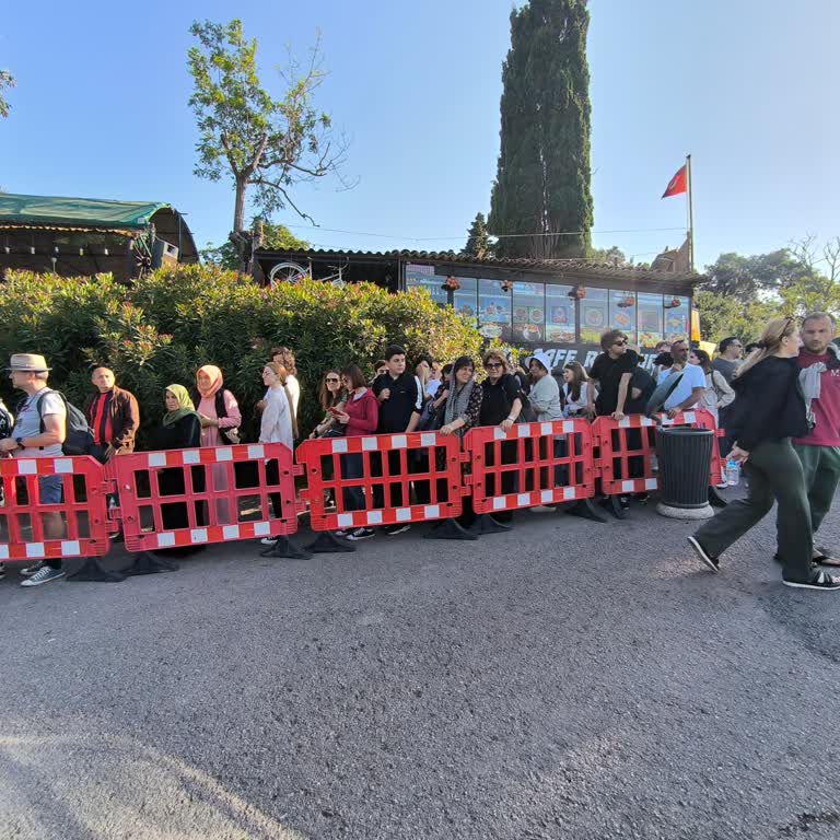 Adalar Belediyesi Büyükada Otobüs Sıkıntısı