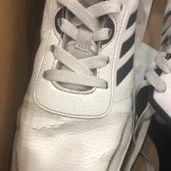 FLO Ayakkabı FLO Adidas Ayakkabı Şikayet
