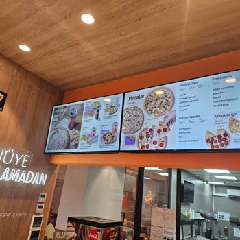 Dodo Pizza İşletmesi Panodaki Fiyat Tutarsızlığı