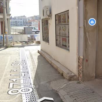Airbnb Ev Sahibi İsterse Donunuza Kadar Alır!