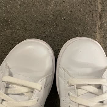 SuperStep Adidas Stan Smith Ayakkabı Da İlk Günden Kırılmalar Oldu