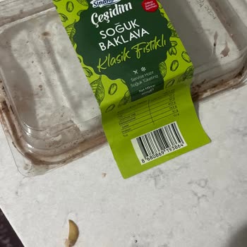 Sinangil Soğuk Baklava İçinden Tırnak Çıktı