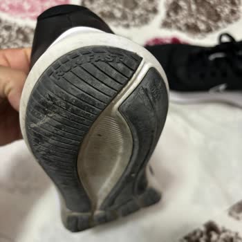 FLO Ayakkabı FLO Sorunlu Nike Ayakkabımın Ücretini İade Etmiyor