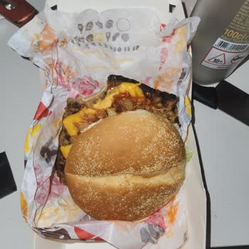 Burger King Bozuk Hamburger Geldi
