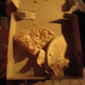 PizzaLazza Müşteri Mağduriyeti. Ürünü Geri Alıp Ücret İadesi Yapmaması