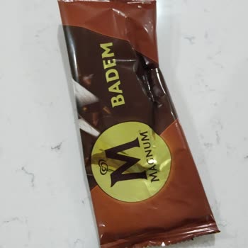 Magnum İçinde Dondurma Olmayan Boş Paket