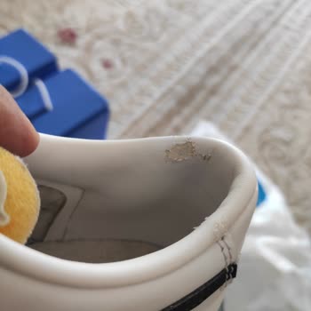 Online Lostra Ayakkabı Bakımında Hayal Kırıklığı, Uzun Süreli Bekleyiş Ve Kötü Sonuç