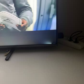 Philips TV 65PML9008/12 Ekranda Işık Sızması Var