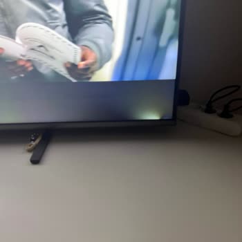 Philips TV 65PML9008/12 Ekranda Işık Sızması Var