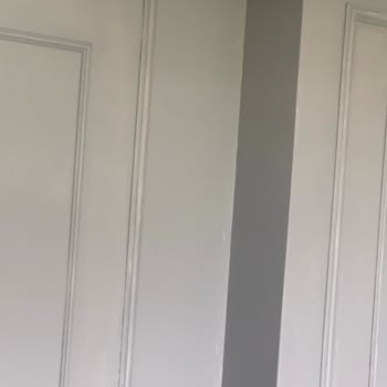 Düfa Boya Aynı Renk Olmasına Rağmen Boya Tutmuyor.