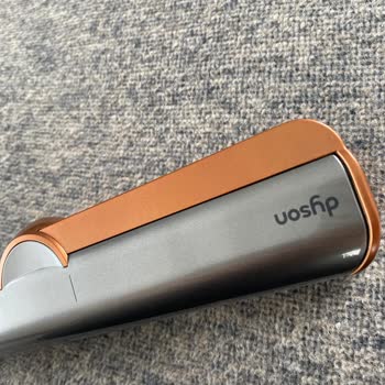 Dyson Airstrait Gevşek Başlık Sorunu