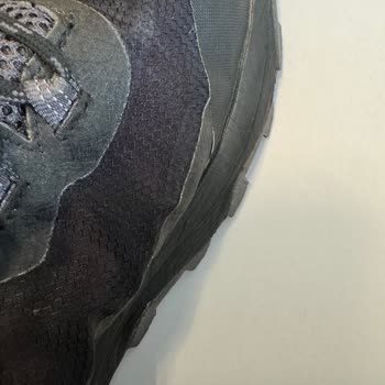 Amazon Türkiye'den Aldığım Ayakkabı Kusurlu