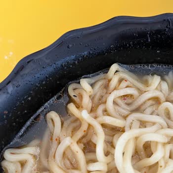 indomie Soya Soslu Noodle'dan Böcek Çıktı: Sağlığımız Bu Kadar Mı Değersiz?