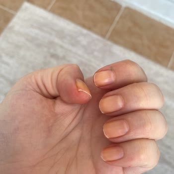 Flormar Full Color Serisi Oje Tırnak Sağlığını Tehdit Ediyor