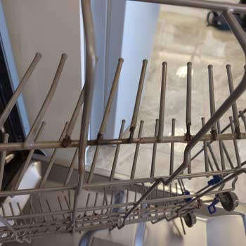 Franke Marka Ankastre Bulaşık Makinesi Sepetleri Paslanıyor