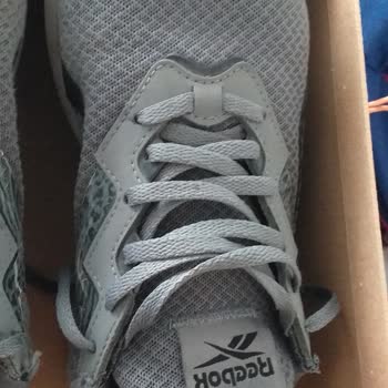 Reebook 1 Yıl Garanti Verdiği Spor Ayakkabıya Çözüm Sunmadı Red Cevabı