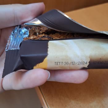 Eti Gıda Eti Lifalif Bitter Çikolata Doku Ve Renk Bozukluğu