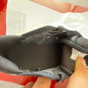 Kusurlu Nike Çocuk Spor Ayakkabı