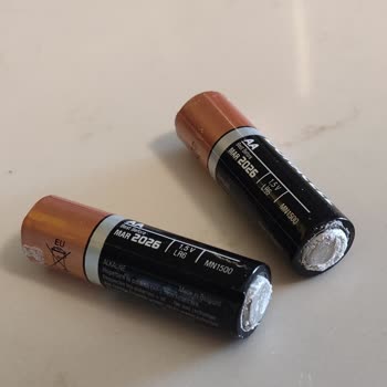 Duracell Pil Cihaza Takılı İken Akıyor.