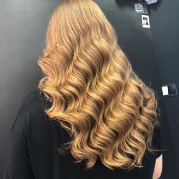 Cadde Kuaför Saçımı İstediğim Renk Yapmadı Ve Bozdu