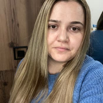 Cadde Kuaför Saçımı İstediğim Renk Yapmadı Ve Bozdu