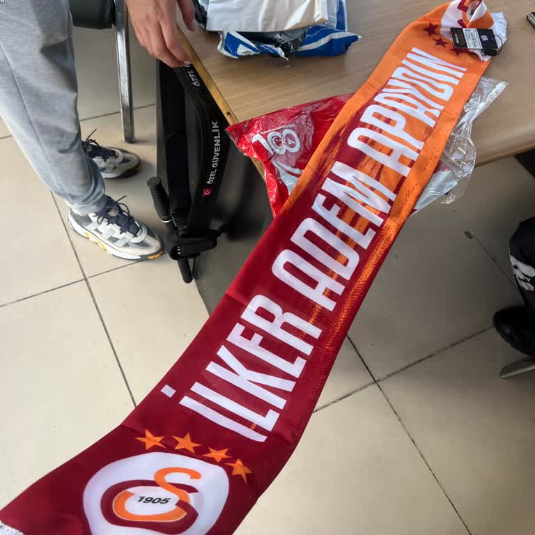 Galatasaray Spor Kulübü Galatasaray Dergi Ve Atkı