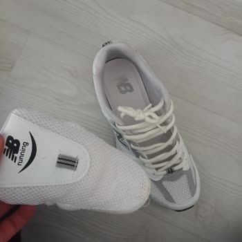 Shelook İlk Gün Giyilen Ayakkabının Yırtılması