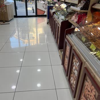Tatlıbak Saklanan Kasa Arkasına Saklanan Personel