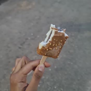 Algida Aldığım Boom Boom Gold'un Çikolatasının Yok Denecek Kadar Az Olması