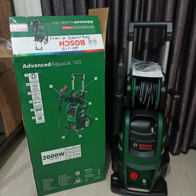 Bosch Elektrikli El Aletleri Bosch Marka Advanced Aquatak 160 Bar Yıkama Makinesi Şalter Attırıyor