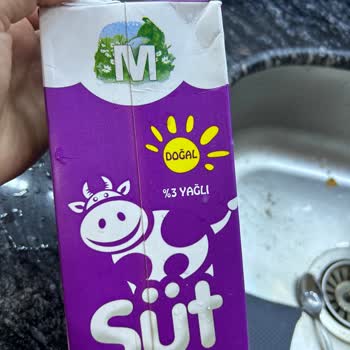 Migros Sütünün İçerisinden Sinek Çıktı!