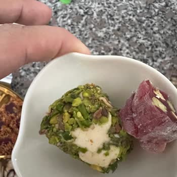 Tuğba Kuruyemiş Kurtlu Ürün S