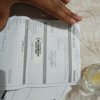 Samsung 50AU8000 TV'nin Yardımcı Olunması