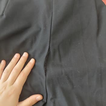 DeFacto Markalı Kumaş Pantolonun Dikişleri İlk Yıkamada Attı