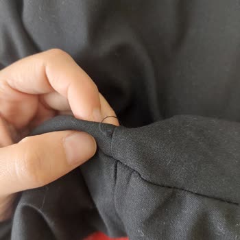 DeFacto Markalı Kumaş Pantolonun Dikişleri İlk Yıkamada Attı