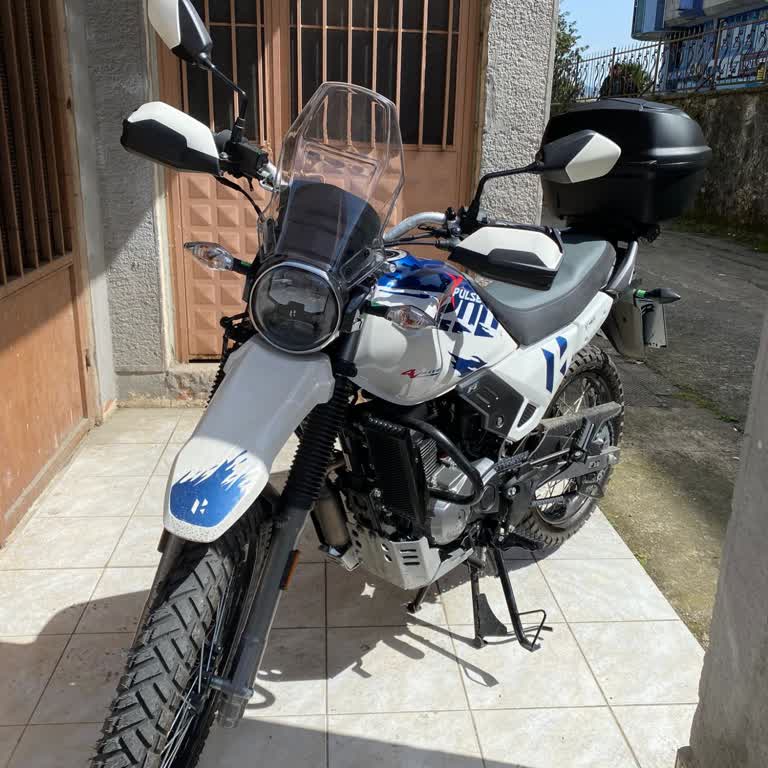 Hero Motosiklet Hero Xpulse 200 4V Ayıplı Ürün Satıyor